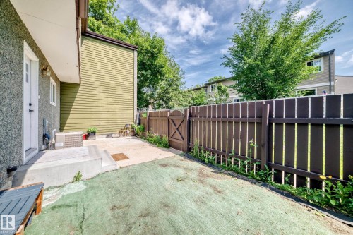 8033 27 Avenue Nw, Edmonton, AB - Outdoor With Exterior