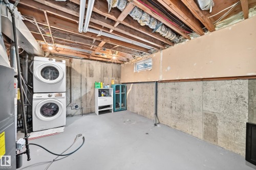 8033 27 Avenue Nw, Edmonton, AB - Indoor Photo Showing Laundry Room