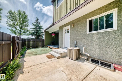 8033 27 Avenue Nw, Edmonton, AB - Outdoor With Exterior