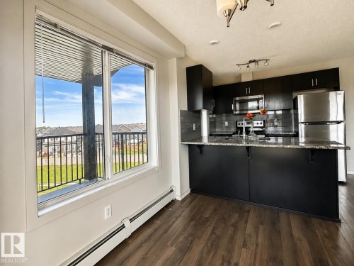 #419 142 Ebbers Bv Nw, Edmonton, AB - Indoor Photo Showing Kitchen