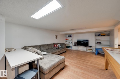 5507 179 Street, Edmonton, AB - Indoor