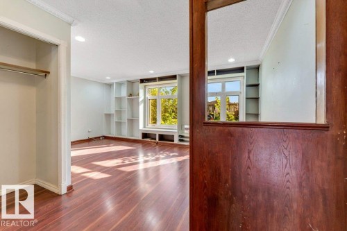 4337 38 Street Nw, Edmonton, AB - Indoor Photo Showing Other Room