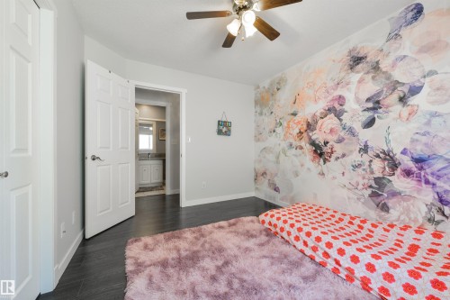 417 Hollick-Kenyon Road Nw, Edmonton, AB - Indoor Photo Showing Bedroom