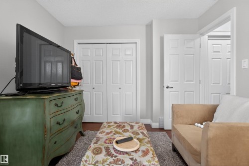 53 Lancaster Terrace Nw, Edmonton, AB - Indoor Photo Showing Other Room