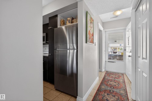 53 Lancaster Terrace Nw, Edmonton, AB - Indoor Photo Showing Other Room