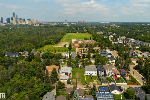 9523 87 Avenue Nw, Edmonton, AB 