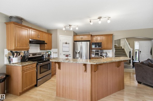 8203 5 Avenue Sw, Edmonton, AB - Indoor Photo Showing Kitchen With Stainless Steel Kitchen