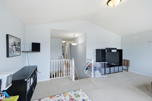 8203 5 Avenue Sw, Edmonton, AB - Indoor