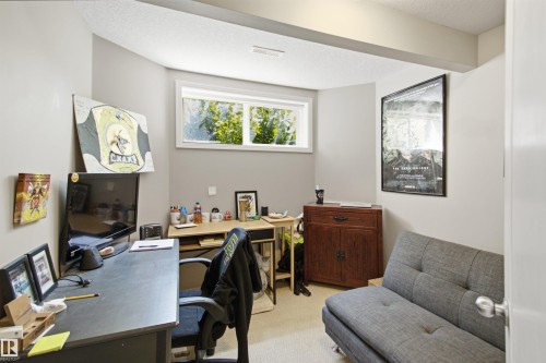 8203 5 Avenue Sw, Edmonton, AB - Indoor Photo Showing Office
