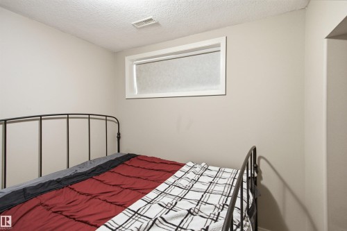 8203 5 Avenue Sw, Edmonton, AB - Indoor