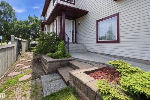 8203 5 Avenue Sw, Edmonton, AB - Outdoor