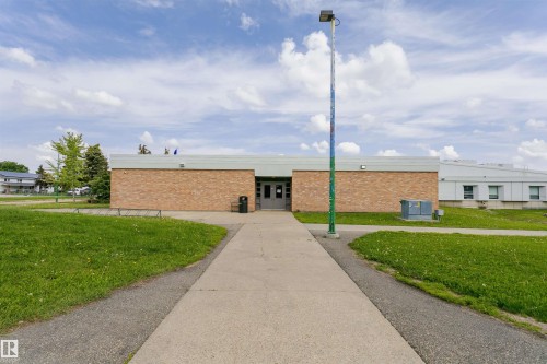 10410 101 A Street, Morinville, AB 