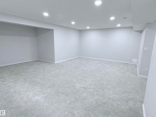 7819 173 Avenue, Edmonton, AB - Indoor