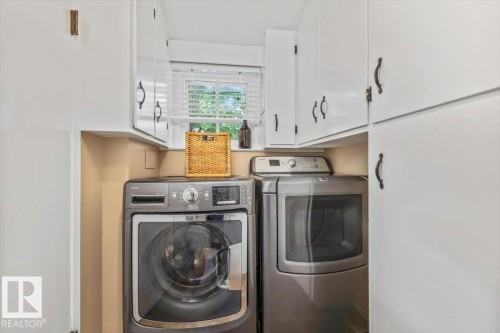 11328 65 Street Nw, Edmonton, AB - Indoor Photo Showing Laundry Room