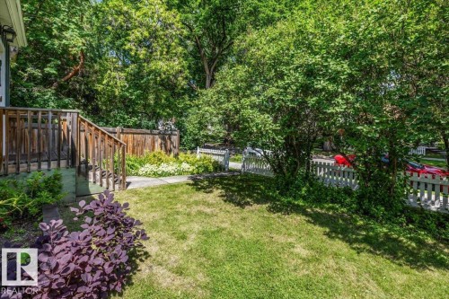 11328 65 Street Nw, Edmonton, AB - Outdoor