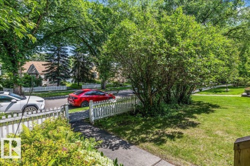11328 65 Street Nw, Edmonton, AB - Outdoor
