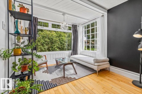 11328 65 Street Nw, Edmonton, AB - Indoor