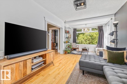 11328 65 Street Nw, Edmonton, AB - Indoor Photo Showing Other Room