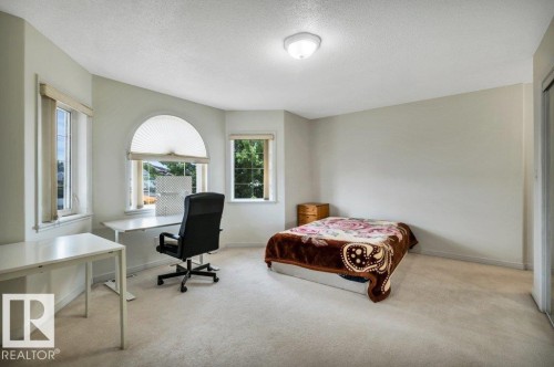 3135 34B Avenue Nw, Edmonton, AB - Indoor