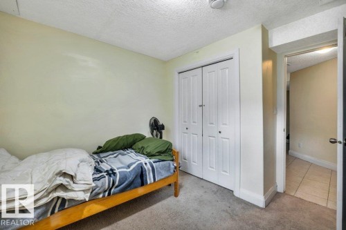 3135 34B Avenue Nw, Edmonton, AB - Indoor Photo Showing Bedroom