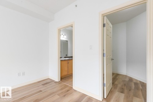 #407 5 Perron St, St. Albert, AB - Indoor Photo Showing Other Room