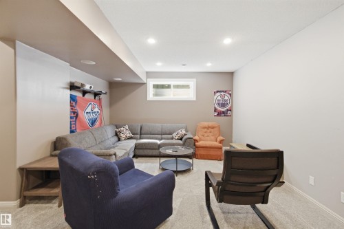12429 17A Avenue Sw, Edmonton, AB - Indoor
