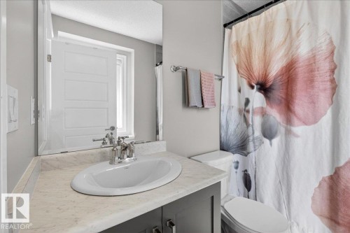 #63 16335 84 St Nw, Edmonton, AB - Indoor Photo Showing Bathroom