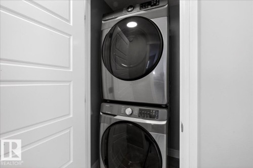 #63 16335 84 St Nw, Edmonton, AB - Indoor Photo Showing Laundry Room