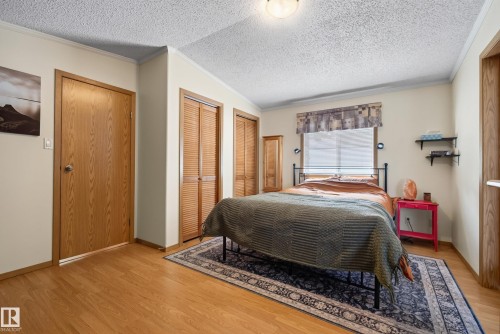 547 Evergreen Park Northwest, Edmonton, AB - Indoor Photo Showing Bedroom