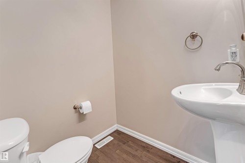 #10 5101 Soleil Bv, Beaumont, AB - Indoor Photo Showing Bathroom