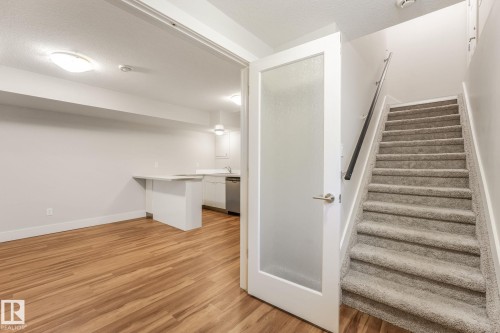 10433 70 Avenue Nw, Edmonton, AB - Indoor Photo Showing Other Room