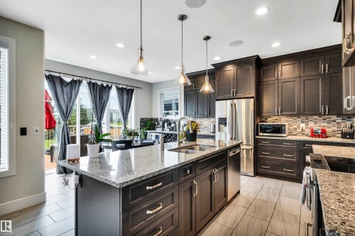 6 Elise Place, St. Albert, AB - Indoor Photo Showing Kitchen With Double Sink With Upgraded Kitchen