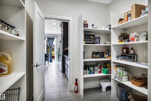 6 Elise Place, St. Albert, AB - Indoor With Storage