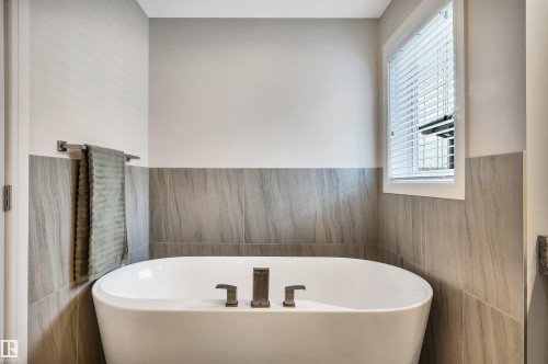 6 Elise Place, St. Albert, AB - Indoor Photo Showing Bathroom