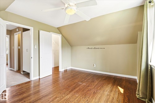 11322 56 Street Nw, Edmonton, AB - Indoor Photo Showing Other Room