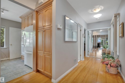 11807 91 Avenue Nw, Edmonton, AB - Indoor Photo Showing Other Room