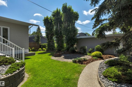 11807 91 Avenue Nw, Edmonton, AB - Outdoor