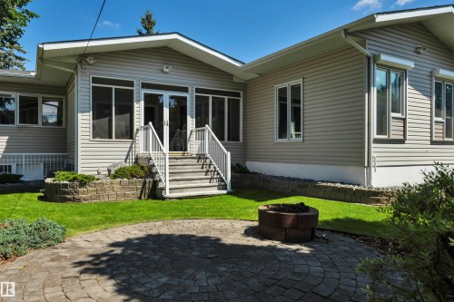 11807 91 Avenue Nw, Edmonton, AB - Outdoor