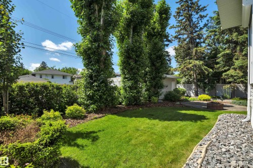 11807 91 Avenue Nw, Edmonton, AB - Outdoor
