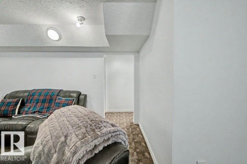 13523 65 Street, Edmonton, AB - Indoor