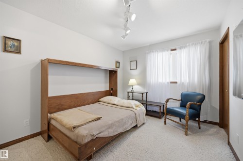 777 Butterworth Drive Nw, Edmonton, AB - Indoor Photo Showing Bedroom