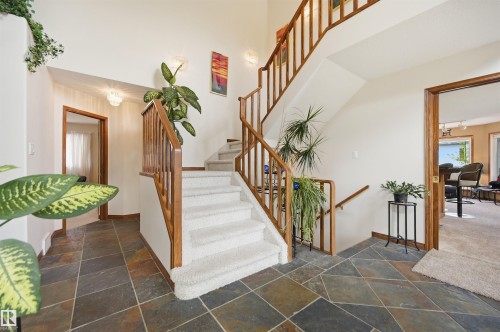 777 Butterworth Drive Nw, Edmonton, AB - Indoor Photo Showing Other Room
