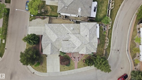 777 Butterworth Drive Nw, Edmonton, AB - Outdoor