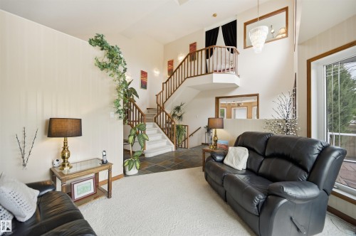777 Butterworth Drive Nw, Edmonton, AB - Indoor Photo Showing Living Room