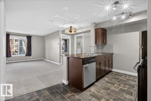 #213 5390 Chappelle Rd Sw, Edmonton, AB - Indoor Photo Showing Kitchen