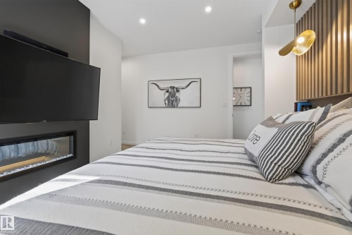 #42 5 Rondeau Dr, St. Albert, AB - Indoor Photo Showing Bedroom