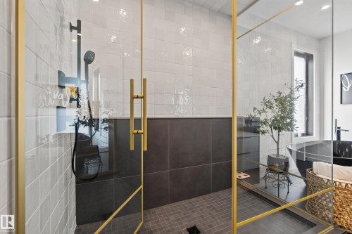 #42 5 Rondeau Dr, St. Albert, AB - Indoor Photo Showing Bathroom