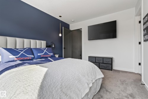 #42 5 Rondeau Dr, St. Albert, AB - Indoor Photo Showing Bedroom