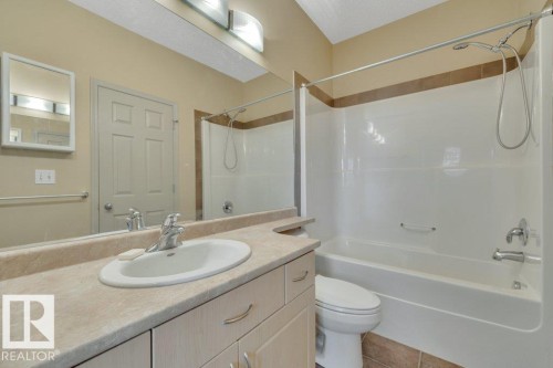 #41 1650 Towne Center Bv Nw, Edmonton, AB - Indoor Photo Showing Bathroom