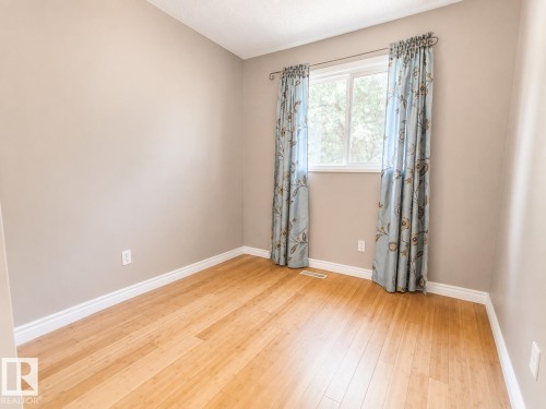 2914 48 Street Nw, Edmonton, AB - Indoor Photo Showing Other Room